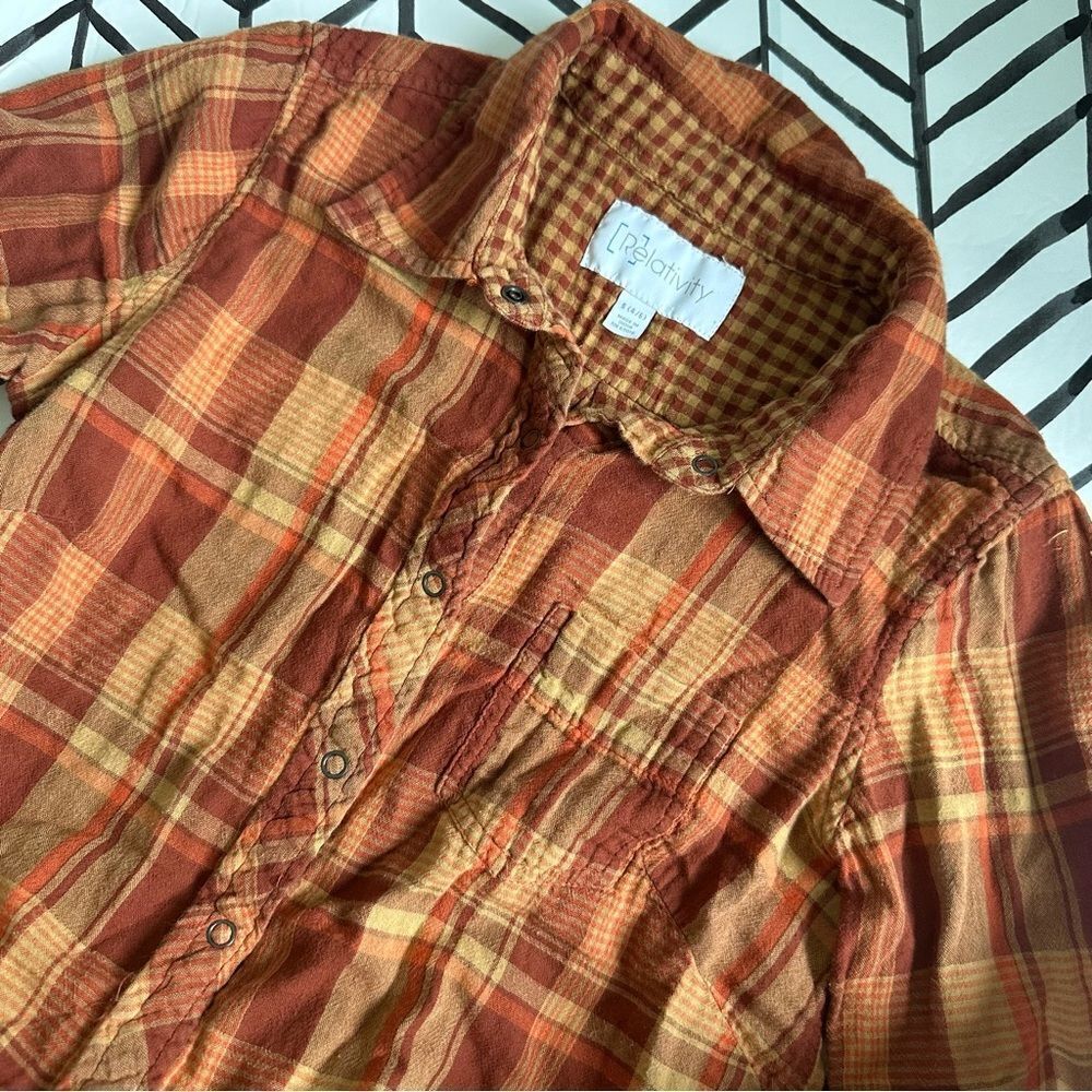 Relativity Size Small Burnt Orange Button Down Long Sleeve Flannel Shirt